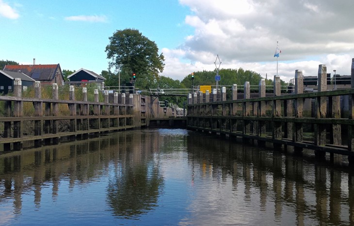 3. De Waaier(Schut)Sluis Markeert De Overgang Van Het Getijdegedeelte Naar Het Gekanaliseerde Deel